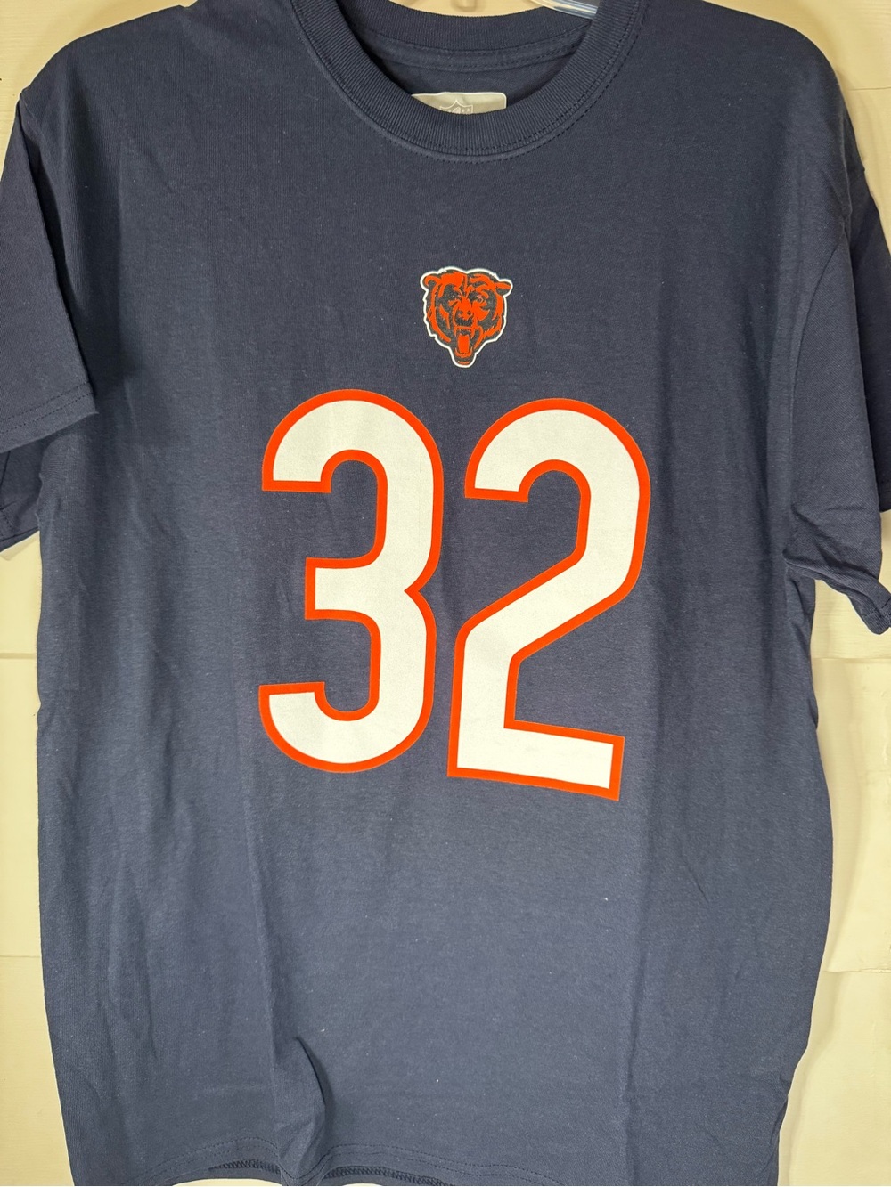 Chicago Bears #32 Navy Short-Sleeve Graphic Tee